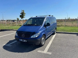 Microbuz 8+1 locuri Mercedes Benz Vito 115