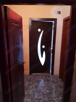 Apartament Garsoniera de 33 de m2 locuibili, partial renovata si supra mobilata linga Lidl in Lupeni