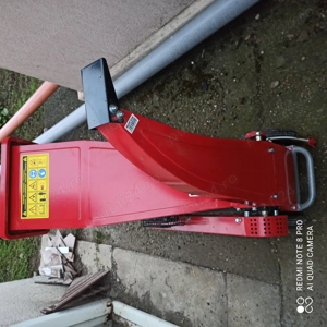 Mașina de tocat crengi resturi vegetale marca hecht  - imagine 3