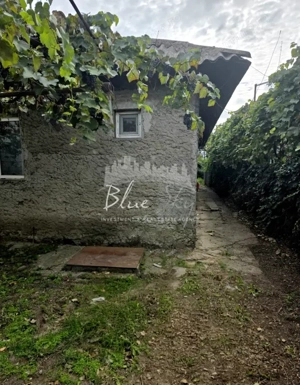 Teren cu casă demolabilă sau renovabila în Valu lui Traian, pe Calea Dobrogei - imagine 2