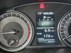 Suzuki Vitara 4x4 Hybrid (benzină+electric) prim proprietar <29.000 km - imagine 2