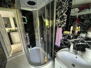 Vand vila la 3 insule P+1,ST.850 MP,la cheie complet mobilat,utilat - imagine 8