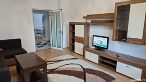 Proprietar închiriez ap. 3 cam Zona Centrala Piața 700