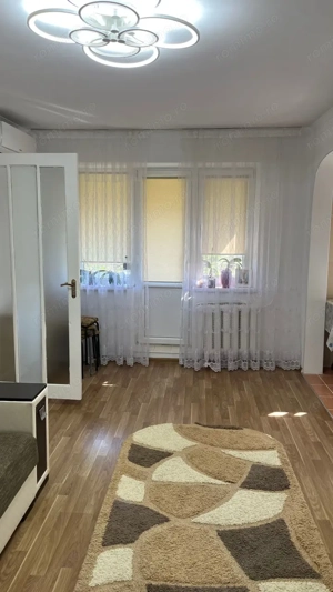 De vanzare apartament 2 camere in  zona Aradului - imagine 2