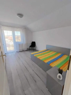 Vânzare casă situată în Târgu Jiu, strada Salcâmului - imagine 3