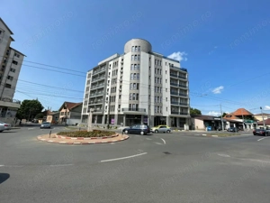 Vânzare spațiu comercial, situat în Tg-Jiu, Bd. Republicii - Armeanca Residence - imagine 9