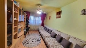 Vânzare apartament 3 camere, situat în Târgu Jiu, strada Victoriei, zona Mall - imagine 2