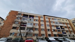 Vânzare apartament 3 camere, situat în Târgu Jiu, strada Nicolae Bălcescu - imagine 10