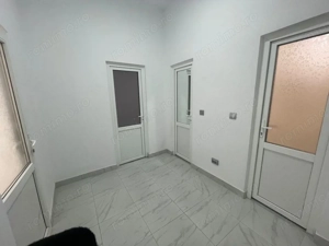 Vânzare spațiu comercial - renovat - Rovinari - imagine 5