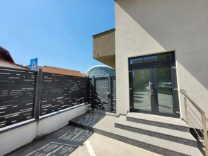 Închiriere spațiu comercial * central * bloc nou * zona Stadion* - imagine 8