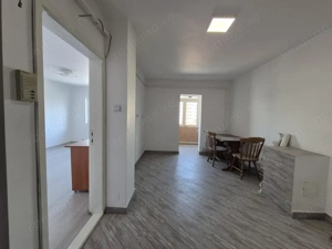 Vânzare apartament central *3 camere, situat în Târgu Jiu, strada Cerna - imagine 4