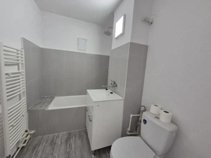 Vânzare apartament central *3 camere, situat în Târgu Jiu, strada Cerna - imagine 8