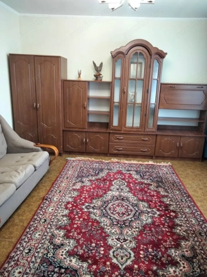 vanzare un apartament cu 2 camere zona Aradului - imagine 2