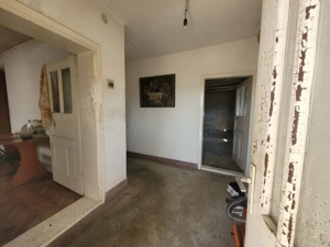 Vânzare casă cu teren impresionant, în Targu Jiu, strada Slobozia - imagine 4 Vânzare casă cu teren impresionant, în Targu Jiu, strada Slobozia - imagine 4