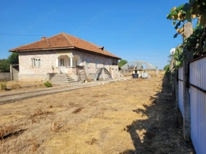 Vânzare casă cu teren impresionant, în Targu Jiu, strada Slobozia - imagine 3 Vânzare casă cu teren impresionant, în Targu Jiu, strada Slobozia - imagine 3