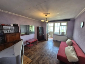 Vânzare apartament 3 camere *etaj 2 - decomandat* - Strada Zambilelor