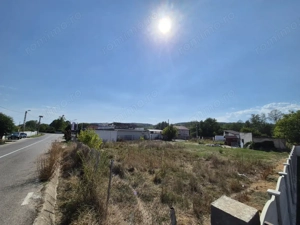 Teren de vânzare în Ursați, pretabil construcții rezidențiale  și comerciale - imagine 3