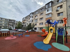 Vânzare apartament 2 camere transformat în 3, etaj 1, strada Comuna din Paris - imagine 9