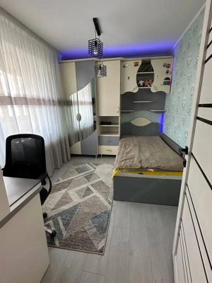 de vanzare apartament cu 3 camere in zona Bucovina - imagine 3