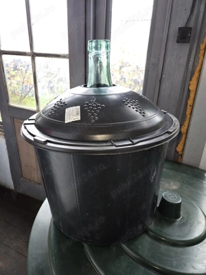 Damigeană de sticlă 50 litri