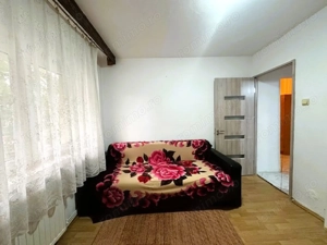 Apartament 3 camere etaj 1 decomandat - imagine 4 Apartament 3 camere etaj 1 decomandat - imagine 4