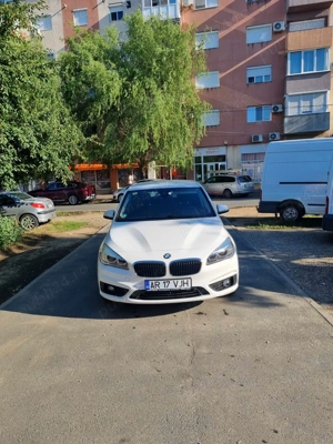 vand bmw 218i an 2017 - imagine 2