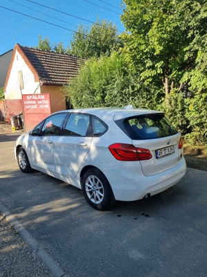 vand bmw 218i an 2017 - imagine 4
