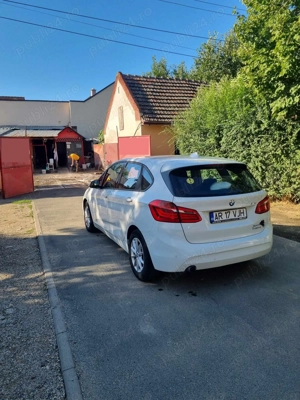 vand bmw 218i an 2017 - imagine 5