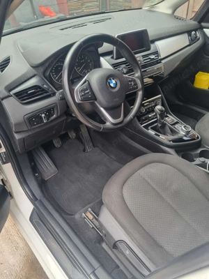 vand bmw 218i an 2017 - imagine 6