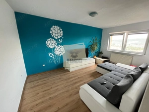 Apartament cu 3 camere decomandat si balcon in Vasile Aaron