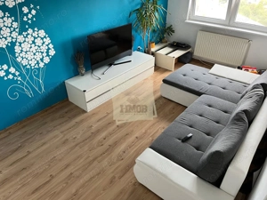 Apartament cu 3 camere decomandat si balcon in Vasile Aaron - imagine 6 Apartament cu 3 camere decomandat si balcon in Vasile Aaron - imagine 6