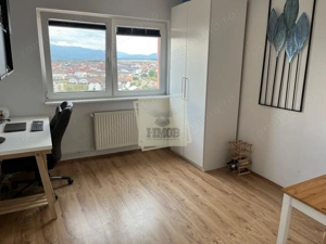 Apartament cu 3 camere decomandat si balcon in Vasile Aaron - imagine 3 Apartament cu 3 camere decomandat si balcon in Vasile Aaron - imagine 3