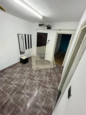 Apartament cu 3 camere decomandat si balcon in Vasile Aaron - imagine 4 Apartament cu 3 camere decomandat si balcon in Vasile Aaron - imagine 4