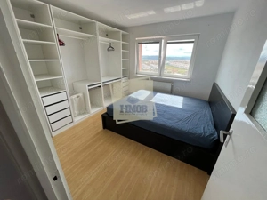 Apartament cu 3 camere decomandat si balcon in Vasile Aaron - imagine 2 Apartament cu 3 camere decomandat si balcon in Vasile Aaron - imagine 2