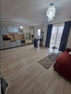 Apartament cu 2 camere    bloc nou, mobilat, cu terasă și parcare cu bariera  - imagine 2