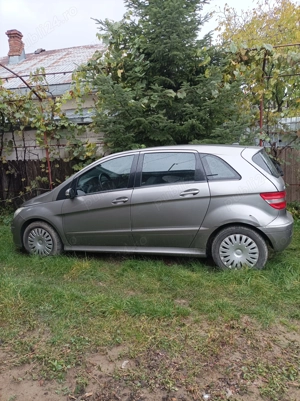 Mercedes B class  - imagine 6