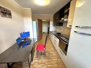        70.000 Euro NEGOCIABIL, 3 camere, liber, decomandat, zona Gradina Publica  - imagine 5