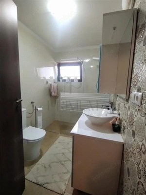 Duplex partial mobilat - zona excelenta - toate utilitatile - bucatarie inchisa - panouri solare - imagine 14