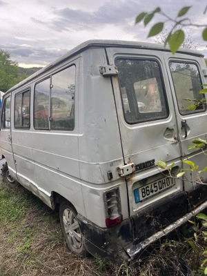 Renault trafic 2.2 diesel de teren  - imagine 2