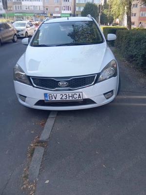 Vând kia cee'd