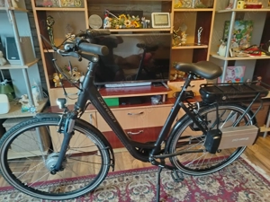 Bicicleta electrica cu 3 baterii făcută pe comandă
