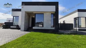 Casa noua cu 2 dormitoare, teren 327 mp   Rate la dezvoltator !