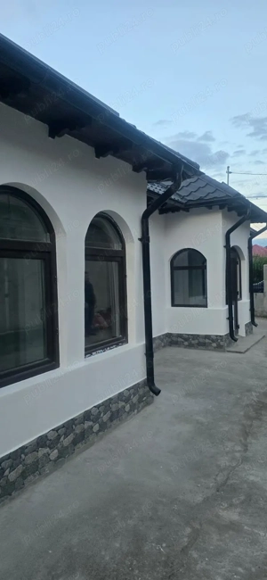 Casa de vânzare  - imagine 2