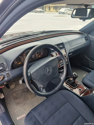 vand Mercedes C classe 1.8 benzină  - imagine 2