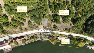 Teren la Eselnita,  Golful Mraconia - Statuia lui Decebal - imagine 2