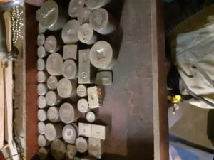 Presă manuală și diferite matrite pentru bijutieri la 