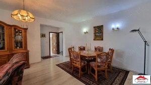 Apartament 3 camere etaj 1 in vila zona Odobescu cu parcare - imagine 9