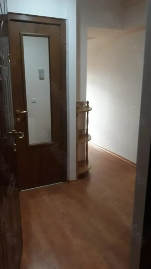 Vand apartament cu o camera, curat, confortabil, zona buna - Piatra neamt