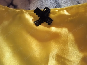 Lenjerie din saten (pijamale de noapte)