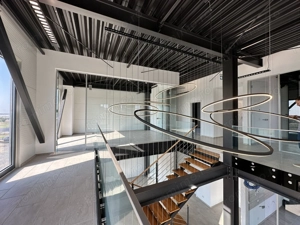 Spațiu mixt birouri și hală – eficiență energetică și dotări de ultimă generație